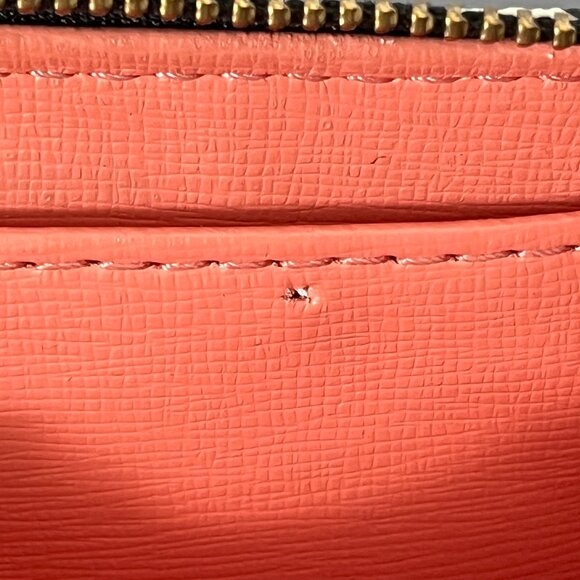 Fossil Wristlet Black & White Pattern Zip Around - Picture 13 of 15